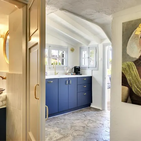 The Dutch Suite, Romantic Boutique Апартаменты *